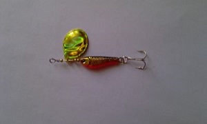 Блесна вращающаяся DAIWA Silver Creek Spinner R 1060 C / Holo Kurokin (0227)
